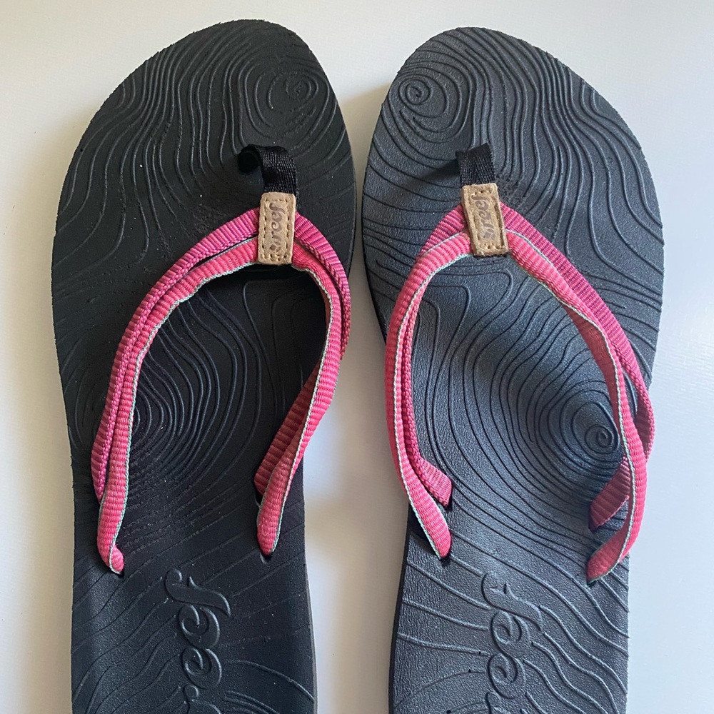 Reef Sandals Womens 6